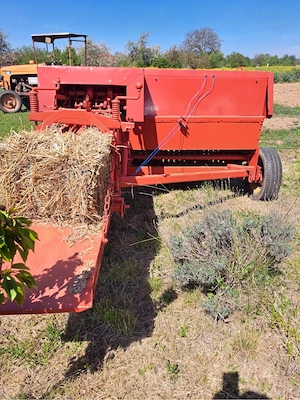 Presa de balotat New Holland  - imagine 4