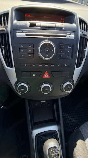 Kia Ceed 1.6 diesel - imagine 8