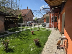 Casa individuala de vanzare 3 camere curte si gradina Beclean - imagine 3