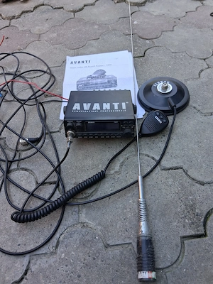 Vând la jumătate cârlig remorcare și stație radio - imagine 2