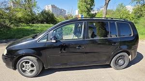  Volkswagen Touran - imagine 10