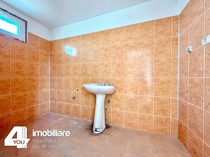 Casă în Chișineu Criș str.Nufarului ,cu teren 2114 mp, fs.37 ml  - imagine 16