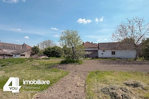 Casă în Chișineu Criș str.Nufarului ,cu teren 2114 mp, fs.37 ml  - imagine 4