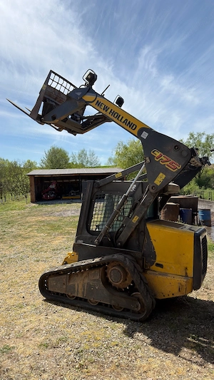 Incarcator New Holland C175 