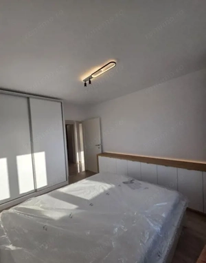 Apartament de 3 camere ( Vedere Panoramica )-Tractorul - imagine 5