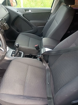 Vw Tiguan 2.0 tdi - imagine 9