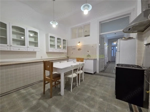 Birou superb renovat in Centrul Istoric Brasov - imagine 6