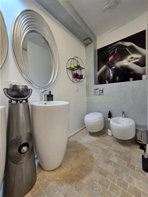 Apartament cu amenajare designer de vanzare in Green Valley Noua - imagine 20