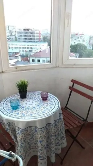 Apartament 3 camere + 1 birou, Ultracentral, garaj, vedere panoramica - imagine 9