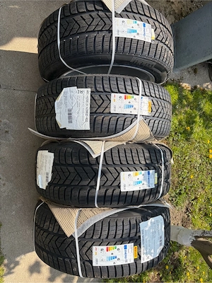 Vand roti pentru Tesla Y echipate cu anvelope de iarna - imagine 3