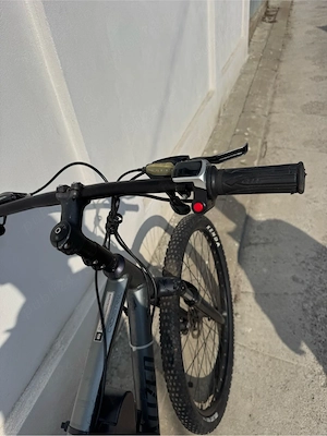 De vanzare bicicleta electrica 