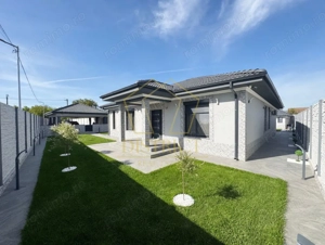 Casa superba pe parter, mobilata-utilata | Sanmihaiu Roman