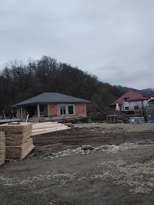 Casa la rosu in Râșnov.  Cartierul Primăverii.  Locatie perfectă la marginea padurii.169900 euro  - imagine 3