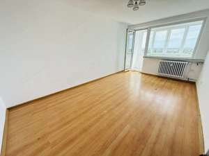 Calea Șagului | 3 camere | Decomandat | Bloc izolat | View superb - imagine 3