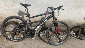 bicicleta Rockrider ST540