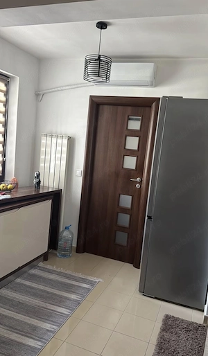 Vând apartament etajul 1