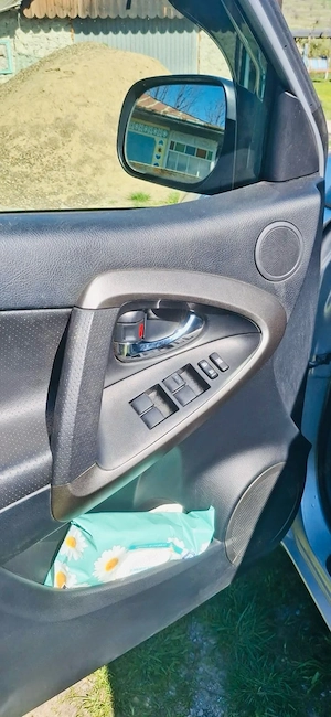 Toyota RAV4 4x4 2.2 Diesel Automată 2010   Înmatriculată RO - imagine 9