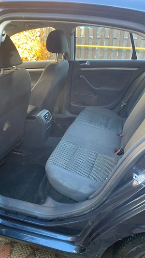 Vand VW Jetta - imagine 7