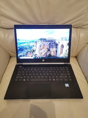 HP probook 440 G5 core I7 gen 8 ssd 256 gb