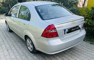 Vând Chevrolet Aveo LT - imagine 2