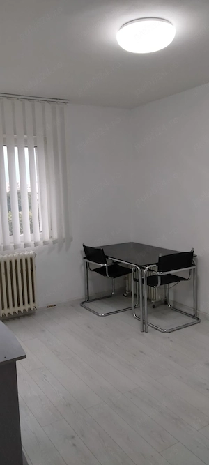 închiriez Garsonieră cf 2 Titan 8 10 20mp