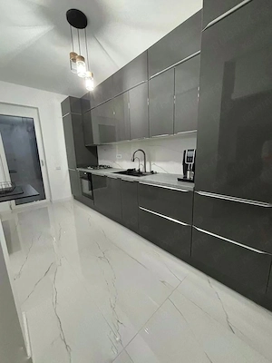 Suprafata genereoasa. 2 Bai. Bucatarie inchisa. LIFT - imagine 3