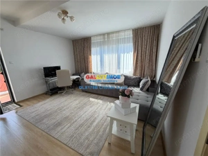 BLOC NOU, 5 MINUTE METROU