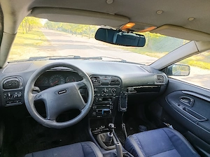 vand volvo v40 - imagine 2