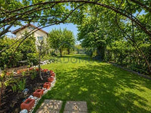 Casă spațioasă, complet renovată – StrMircea cel Bătrân nr. 151 - imagine 3