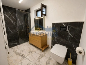 Casă spațioasă, complet renovată – StrMircea cel Bătrân nr. 151 - imagine 15