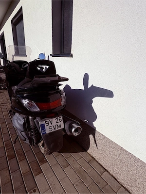 Yamaha Majesty 400   Maxi-Scooter confortabil, ideal oraș + drum lung - imagine 5