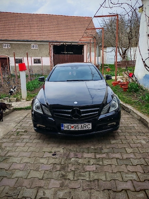Mercedes E CLASS Coupe 2010 E220  - imagine 6