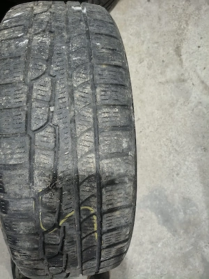 Vand un cauciuc de vara 235/65/r17