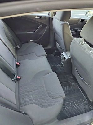 VW Passat 2.0 TDI Comfort Line 140CP 2010 - imagine 7