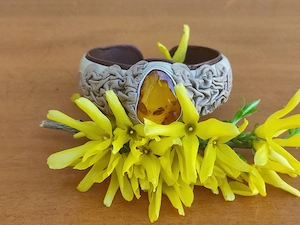 Brățară cu chihlimbar 