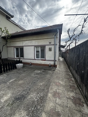 Proprietar vând casă 3 camere 