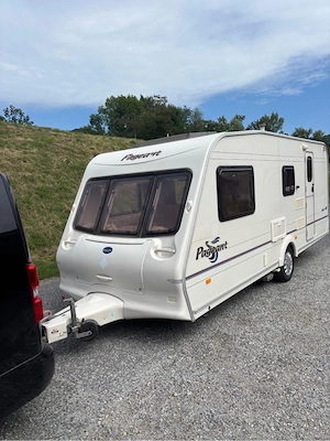 Rulotă Pegeant Loire înmatriculată în Romania perfectă pentru tine