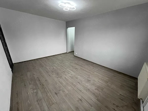 Vand apartament 2 camere,zona Mihai Viteazu