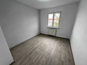 Vand apartament 2 camere,zona Mihai Viteazu - imagine 4