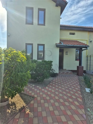 DUPLEX 5 CAMERE - ZONA LINISTITA - TOATE UTILITATILE - GATA DE MUTAT - imagine 2