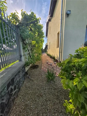 DUPLEX 5 CAMERE - ZONA LINISTITA - TOATE UTILITATILE - GATA DE MUTAT - imagine 4