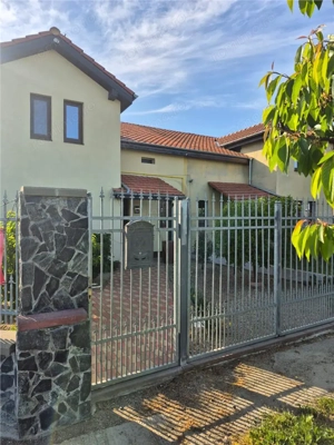 DUPLEX 5 CAMERE - ZONA LINISTITA - TOATE UTILITATILE - GATA DE MUTAT