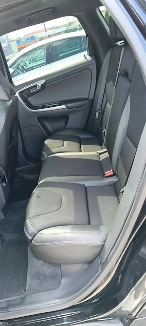 Volvo XC 60 - imagine 4