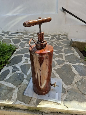 Pompa de zugravit sau stropit