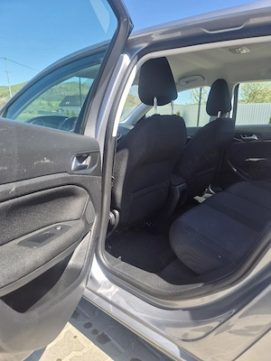 Peugeot 308 model 2015 mot 1.6 HDI 120 cp Euro 6 - imagine 10