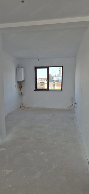 Proprietar vand casa cu garaj in Dumbravita - imagine 3