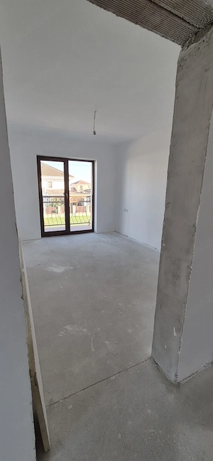 Proprietar vand casa cu garaj in Dumbravita - imagine 7