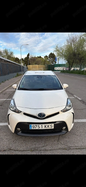 Toyota prius plus 
