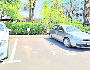 P. Fizică   Apart. 2 cam. Deco. et. Et.3 din4 - Mobilat. Parcare - imagine 3