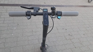 Trotineta Ninebot G30D limitată la 30 km h, frână 